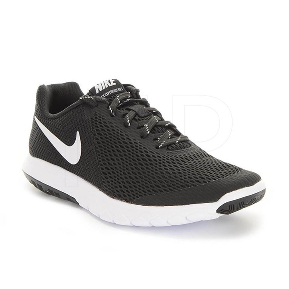Nike Shoes - Nike Flex Experience RN 5